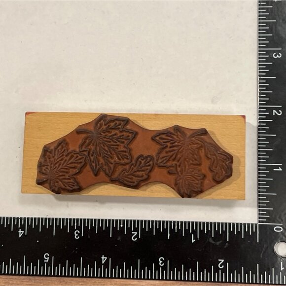 Hero Arts Autumn Leaf Border F955 Wood Mounted Rubber Stamp Fall - Picture 2 of 4